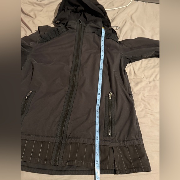 Lululemon Black Windbreaker Jacket - Picture 4 of 8